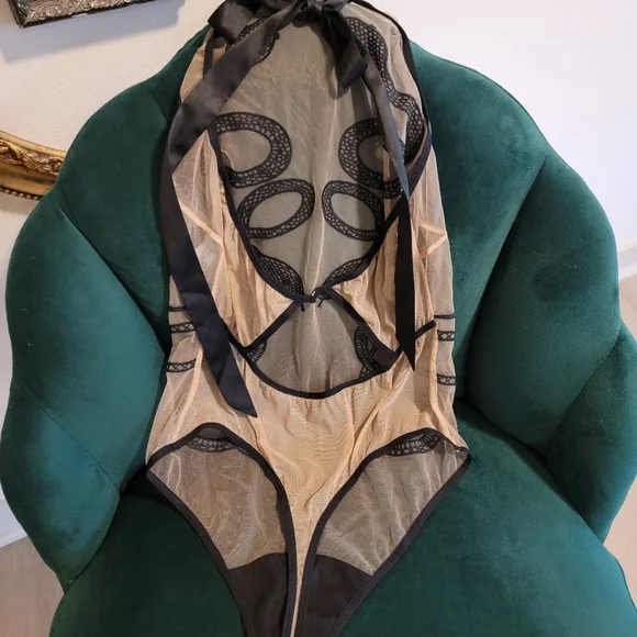 Thistle and Spire Medusa Bodysuit - Picture 3 of 3